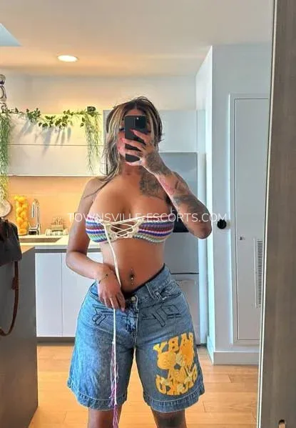 Townsville escorts Isabelle — 8