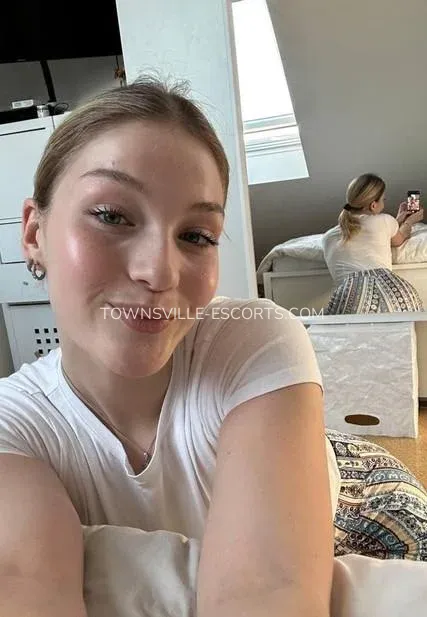 Townsville escorts Danielle — 4