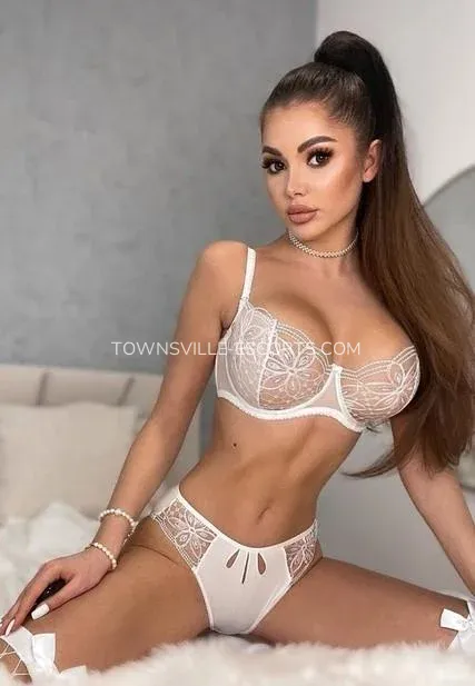 Townsville escorts Makenna — 1