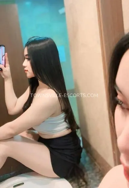 Townsville escorts Mariah — 2