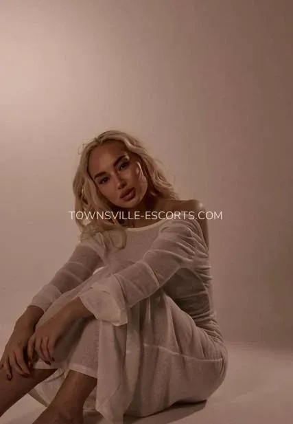 Townsville escorts Lisa — 5