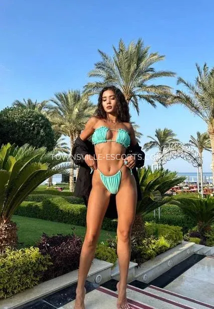 Townsville escorts Paris — 1