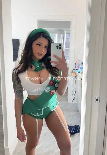 Townsville escorts Destiny — 1