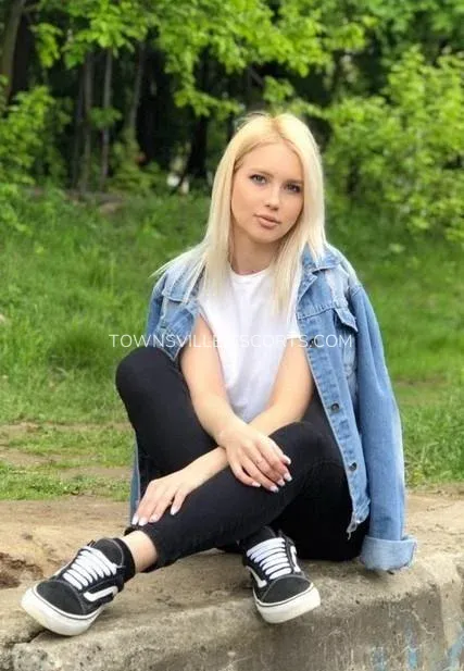 Townsville escorts Abril — 5