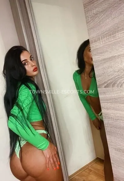 Townsville escorts Mackenzie — 2
