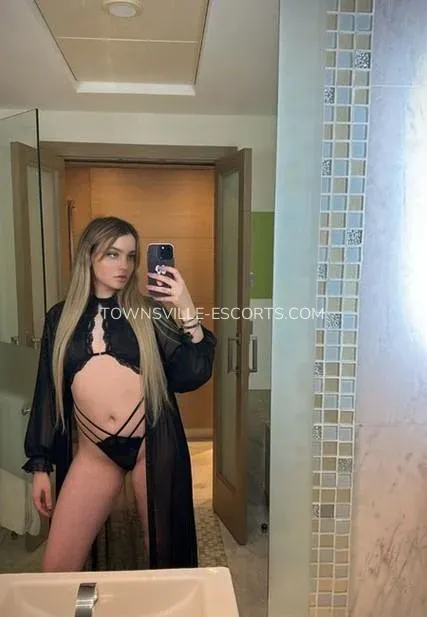 Townsville escorts Lisa — 4