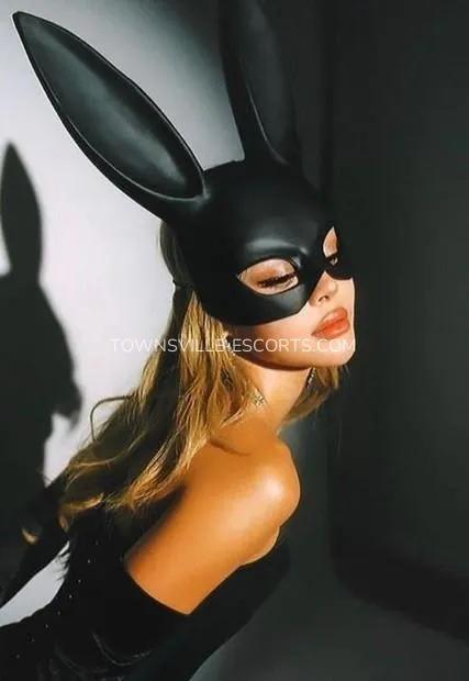 Townsville escorts Louise — 2