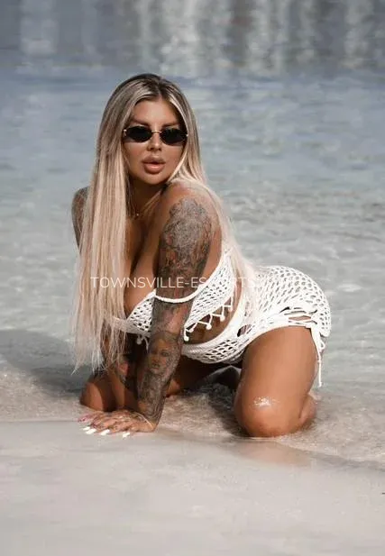 Townsville escorts Anette — 4