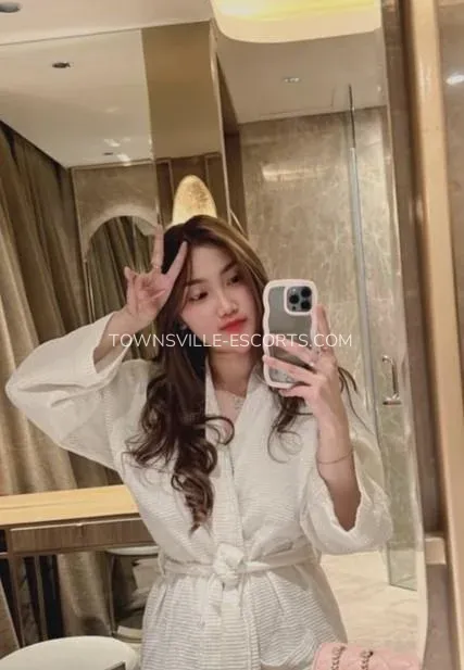 Townsville escorts Arianna — 8