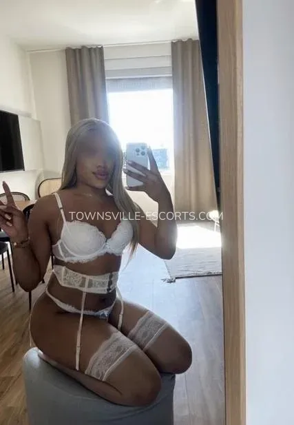 Townsville escorts Molly — 1