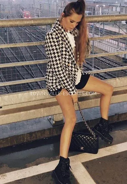 Townsville escorts Anneli — 5