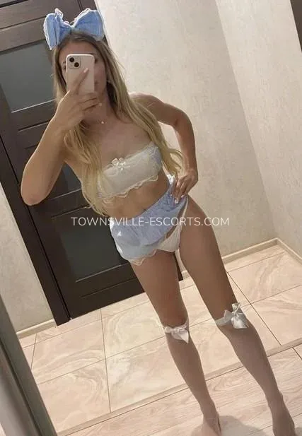 Townsville escorts Sara — 4