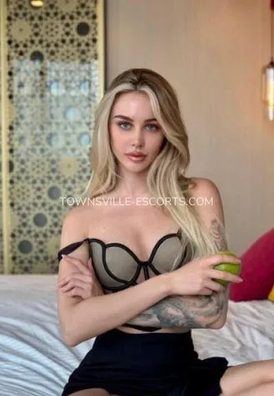 Townsville escorts Erika — 3