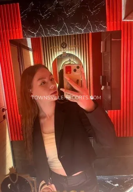 Townsville escorts Pia — 1