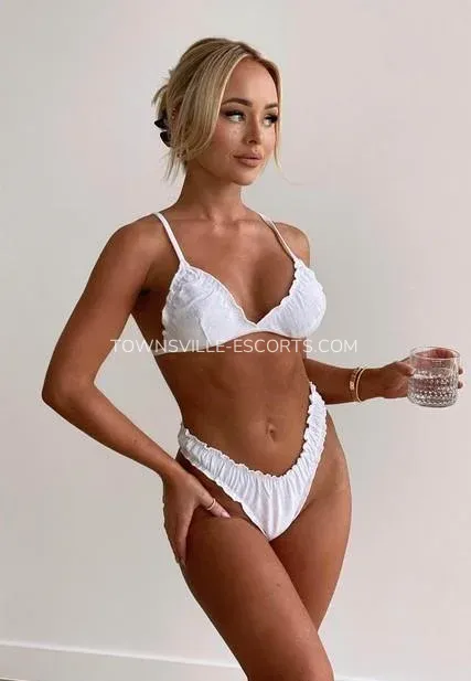Townsville escorts Carina — 4