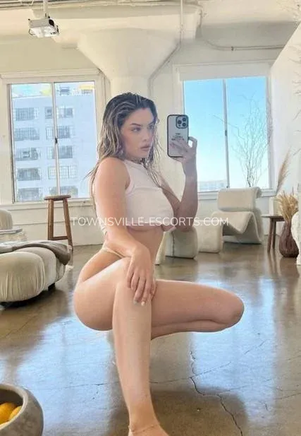 Townsville escorts Cassandra — 7