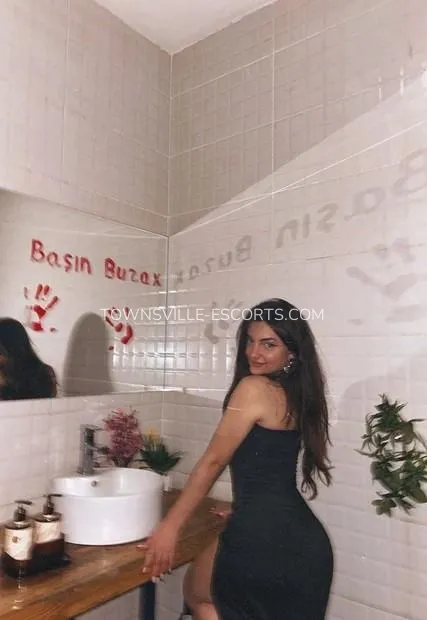 Townsville escorts Mariana — 2