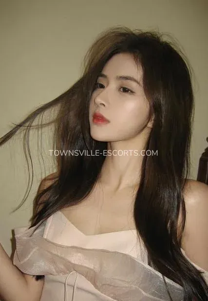 Townsville escorts Melanie — 1