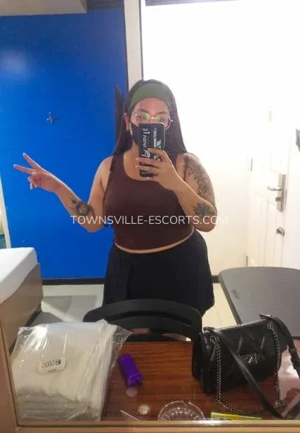 Townsville escorts Abril — 1