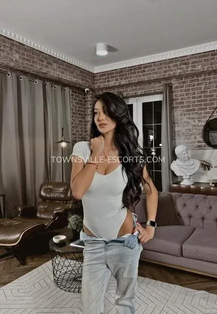 Townsville escorts Louise — 7