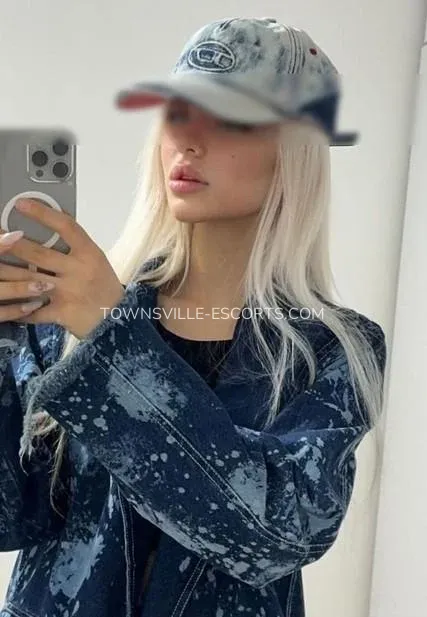 Townsville escorts Makenna — 1