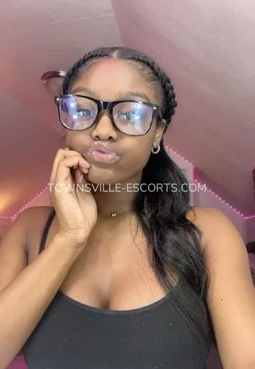 Townsville escorts maggie