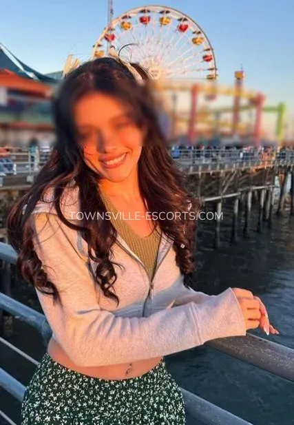 Townsville escorts Katrina — 1