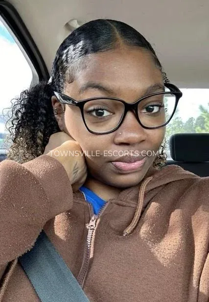 Townsville escorts Maggie — 1