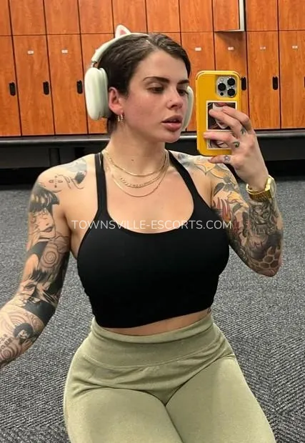 Townsville escorts christina