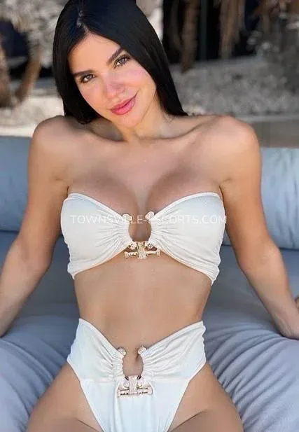 Townsville escorts Fatima — 5