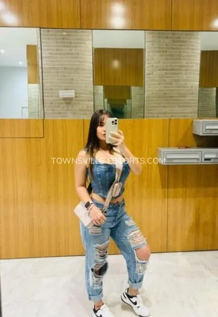 Escort djevojka Carmela - Townsville