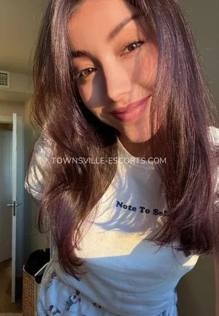 Townsville escorts Laura — 1