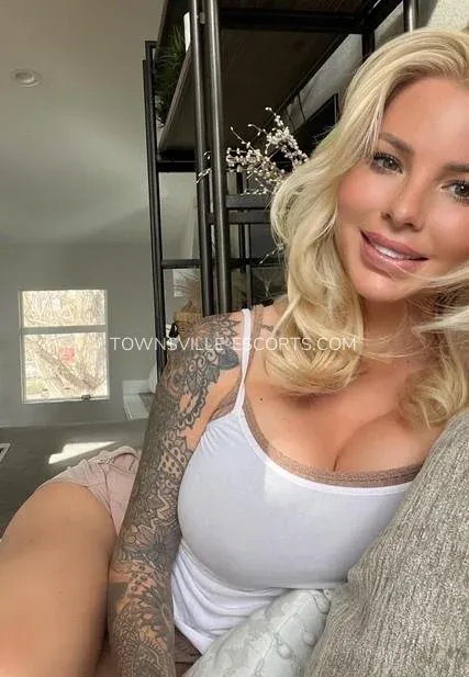 Townsville escorts Iliane — 3