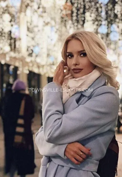 Townsville escorts Abril — 4