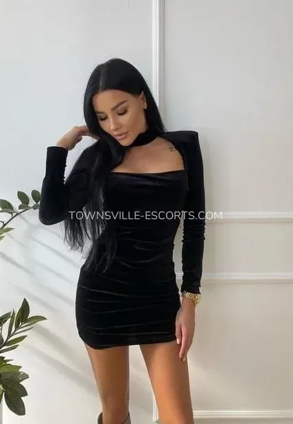 Townsville escorts Natalie — 5