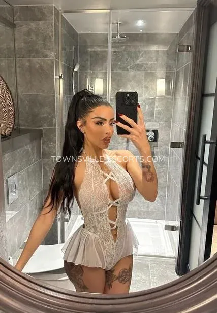 Townsville escorts Summer — 1