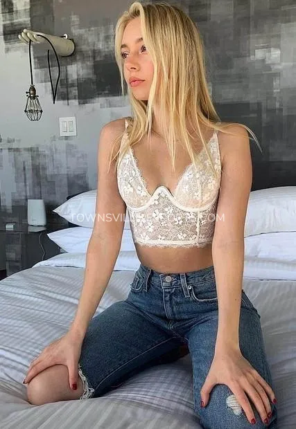 Townsville escorts Isabella — 2