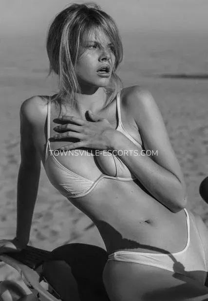 Townsville escorts Katrina — 9