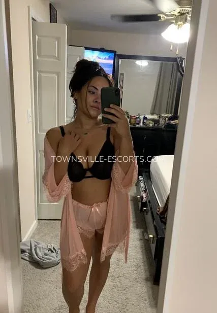 Townsville escorts Charlotte — 5