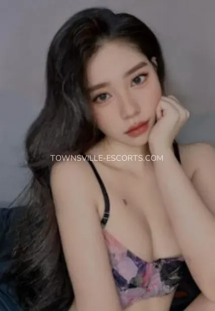 Townsville escorts Mikayla — 3