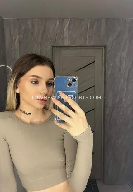 Townsville escorts Alondra — 1