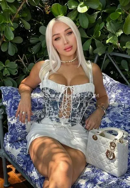 Townsville escorts Emelie — 1