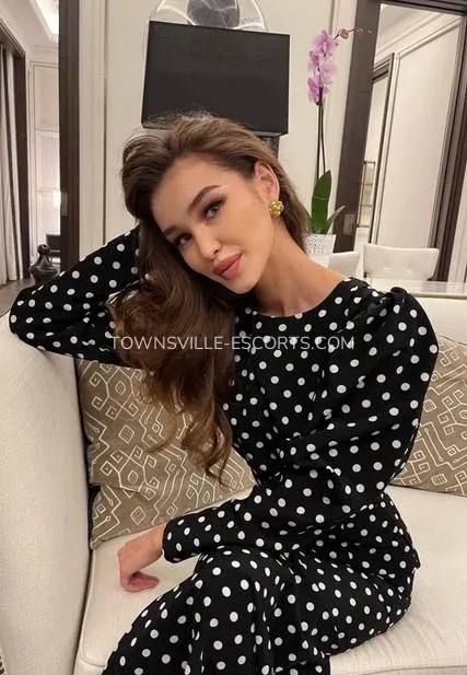 Townsville escorts Melanie — 10