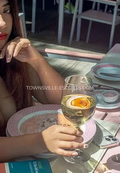 Townsville escorts Abril — 4