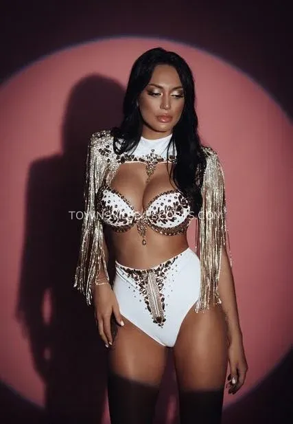 Townsville escorts Charlotte — 4